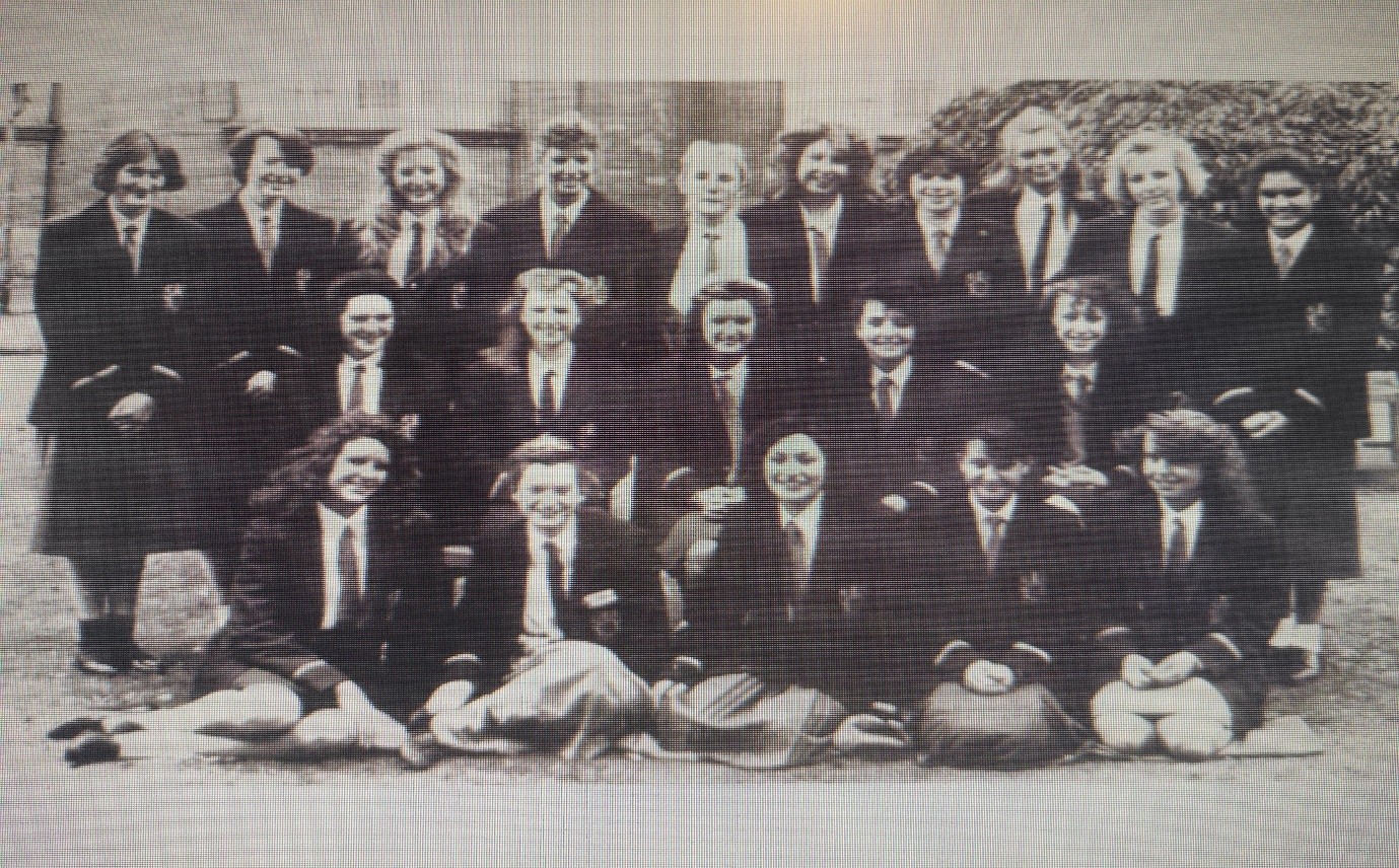 Tracing back to 1989 image